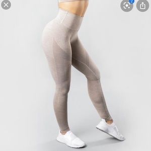 Alphalete Aero leggings New